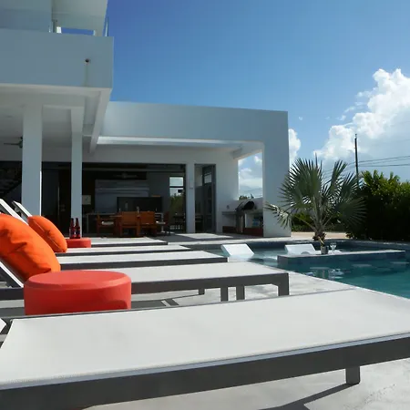 White Villas Resort - 2-Bedroom Private Villa - V6-3